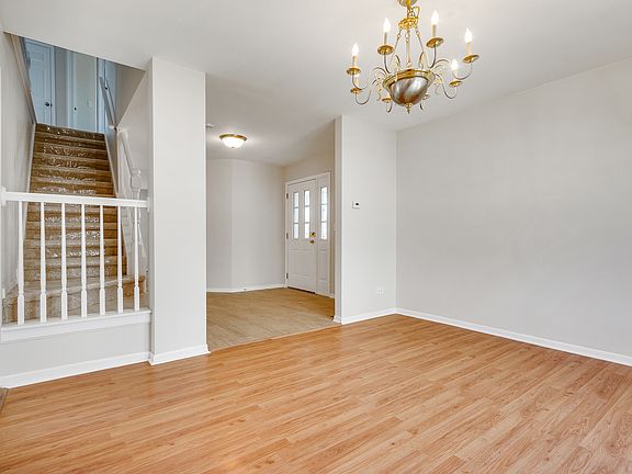 5th image of 1915 Sequoia Dr