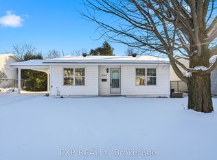 2158 Fillmore Cres, Ottawa, ON K1J 6A4