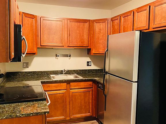 4th image of 2400 Parmenter Blvd APT 101