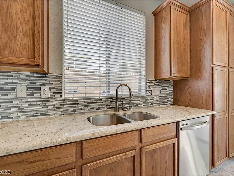 11840 Arenoso Dr — Photo 24
