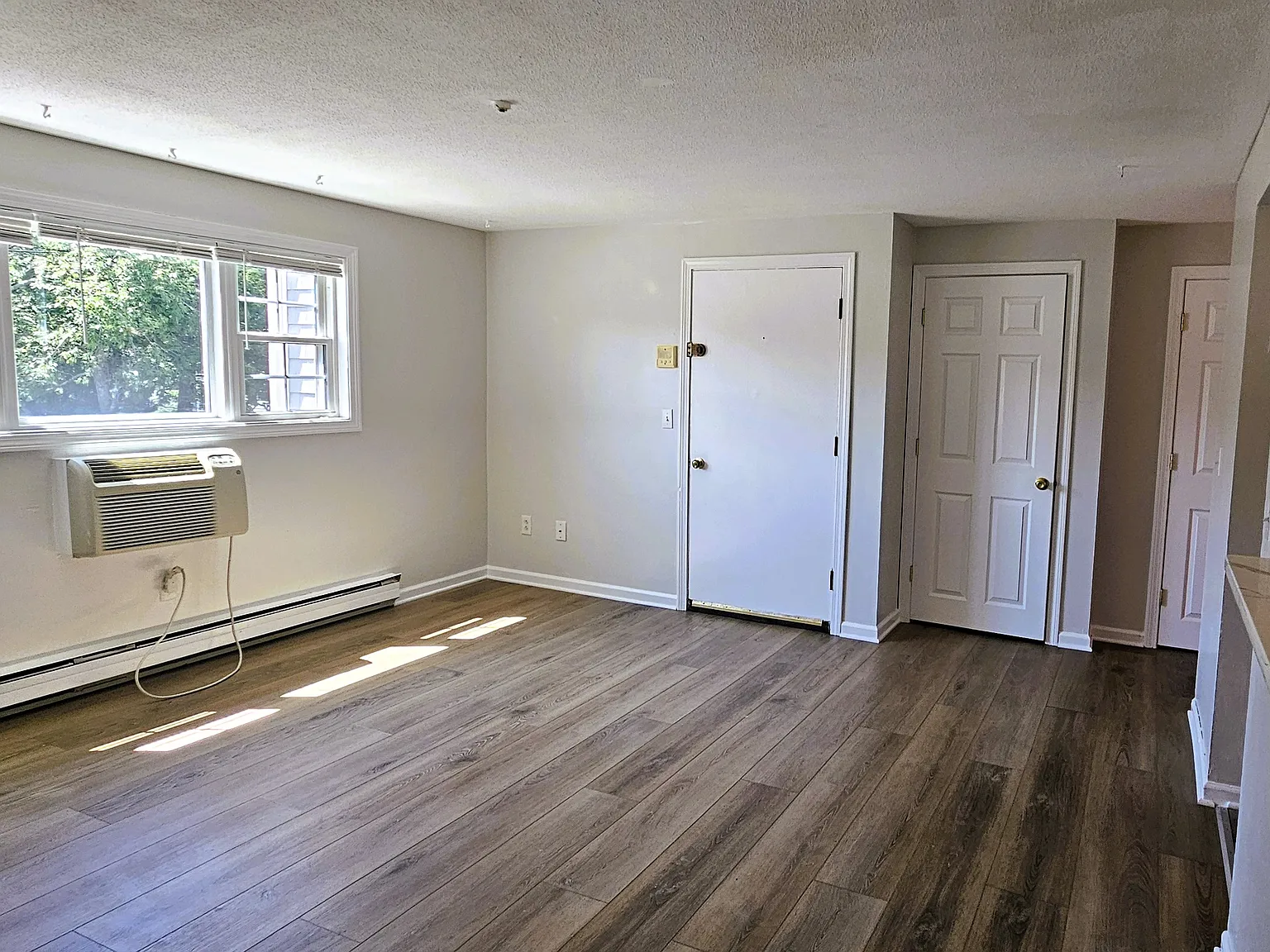 2 bed, 775 sqft, $2,095 — Photo 3
