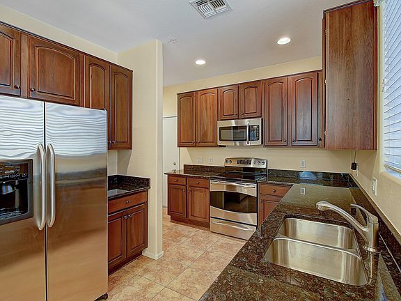 4th image of 15240 N 142nd Ave Unit 1184
