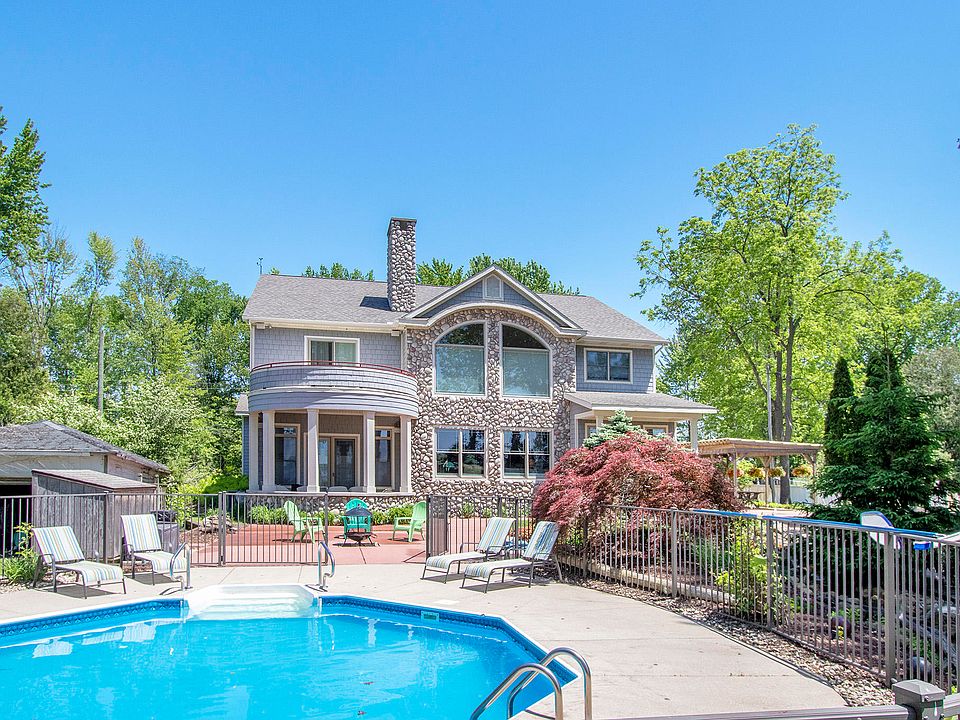 6203 W Mooring Ln Fremont Mi 49412 Zillow