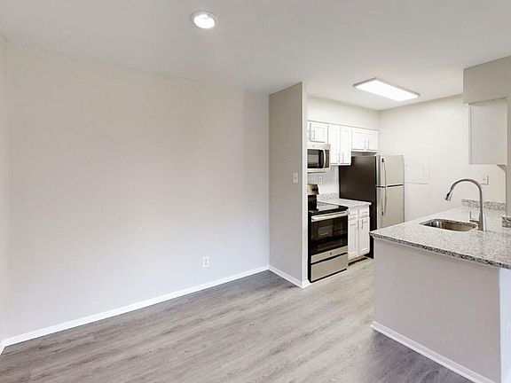 4th image of 5300 Steeplechase Dr #5506D