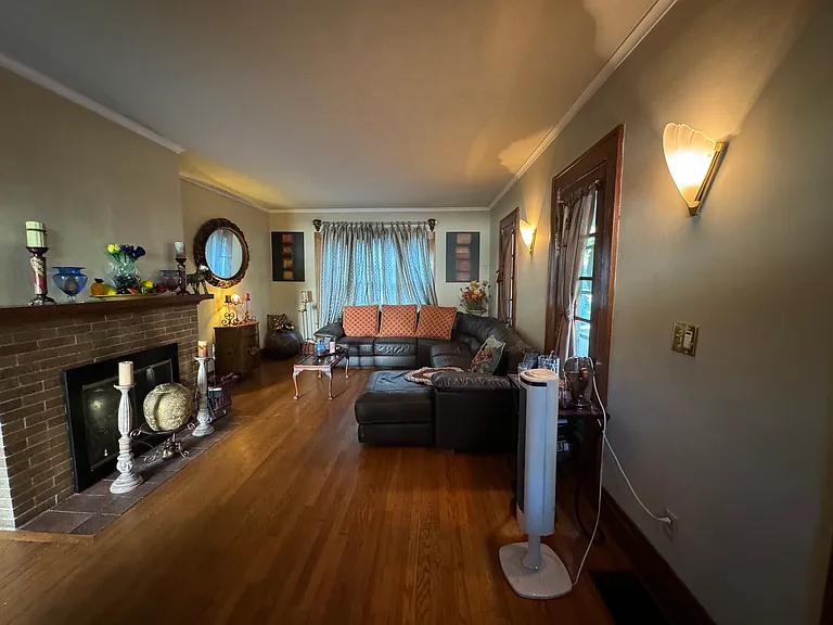 126 Wilson St — Photo 6