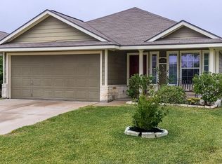 930 Crested Point Dr, College Station, TX 77845