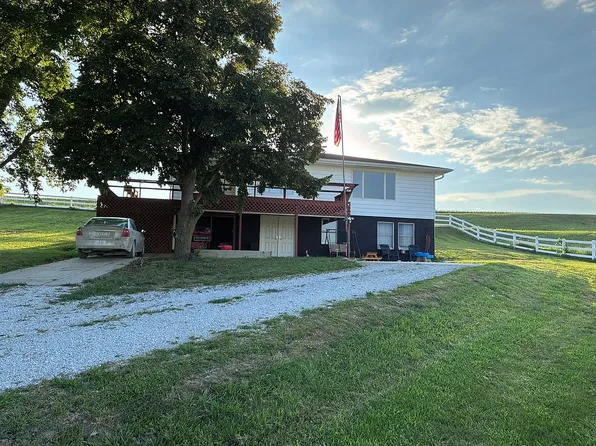 2925 300th Ave, Hamburg, IA 51640