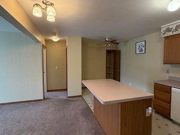 4th image of 15246 Ashley Ct #14