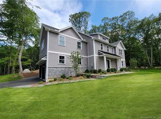 36 Hickory Ln, Ridgefield, CT 06877