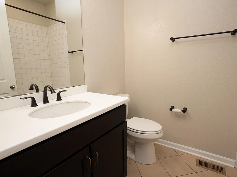 2nd Full Bathroom