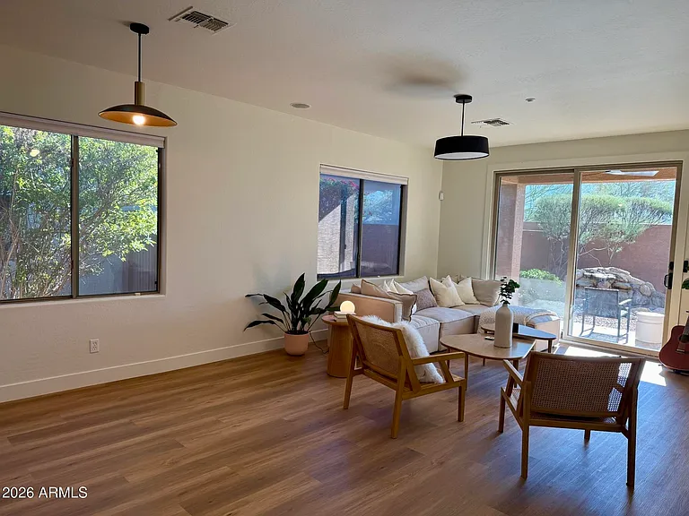 1839 W Owens Way — Photo 13