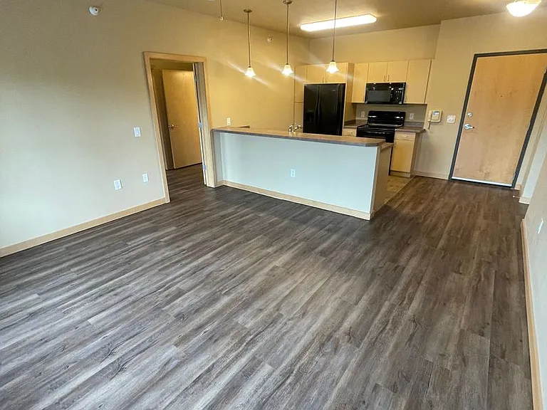 Cannery Square Apartments — Photo 96
