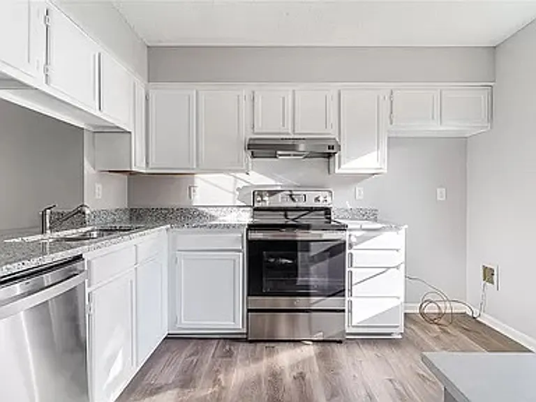 531 Lex Dr — Photo 6