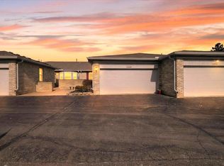 48564 Hudson Bay Ct, Shelby Township, MI 48315