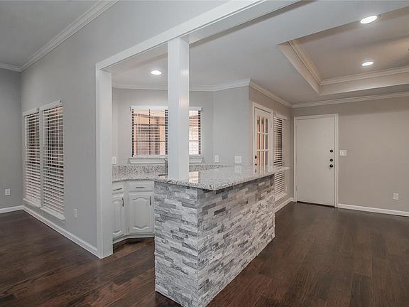 4th image of 1222 Terrace Dr
