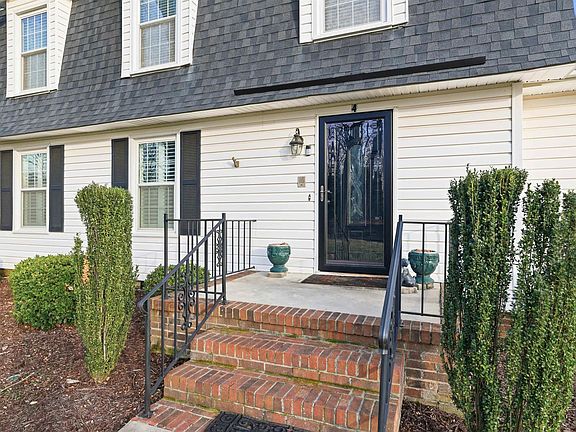 3rd image of 4 Wallingford Rd