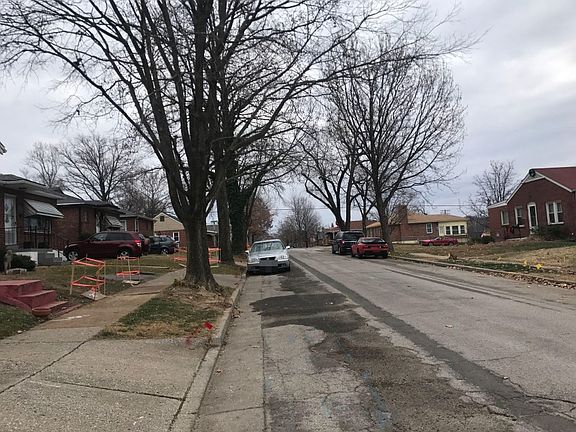 5th image of 8510 Elmore Ave