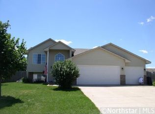717 Obrien Pkwy, Belle Plaine, MN 56011