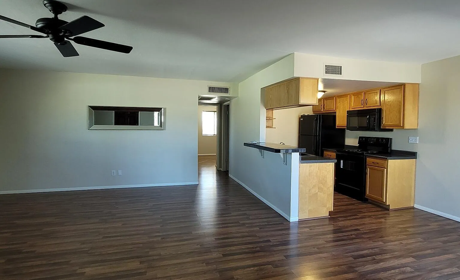 2 bed, 1.0 bath, 1026 sqft, $1,495 — Photo 4