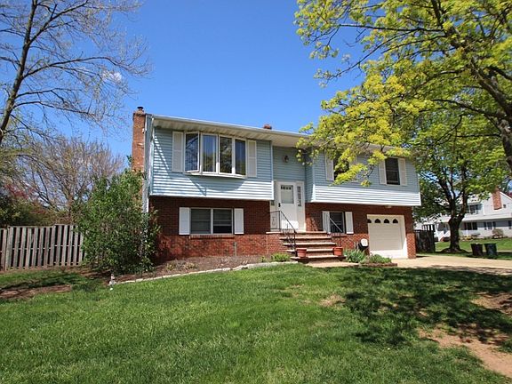 2nd image of 102 Okeefe Ln