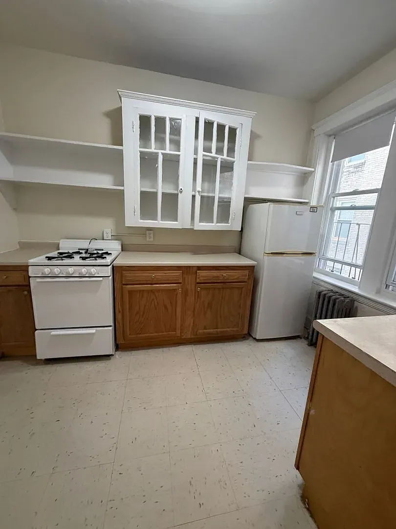 1 bed, $2,295 — Photo 2