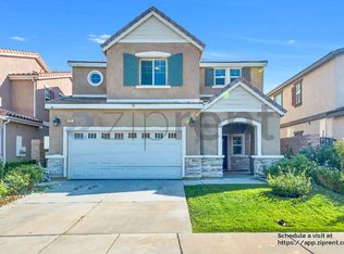 981 W Tibbot St, Rialto, CA 92377