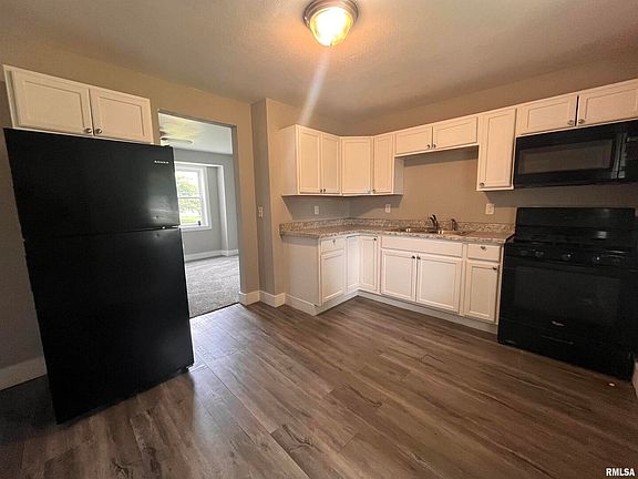 2nd image of 1520/1522 8th Ave