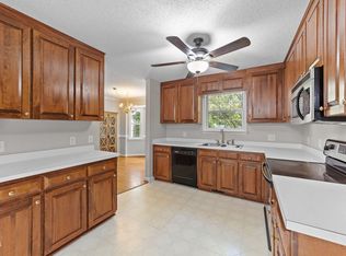 6112 Walnut Glen Dr, Willow Spring, NC 27592
