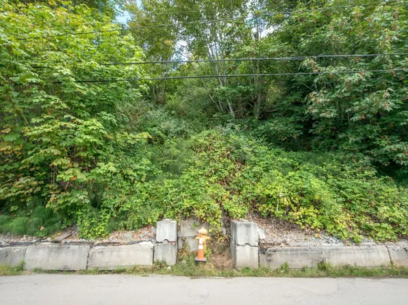 23XX Perkins Ln W, Seattle, WA 98199