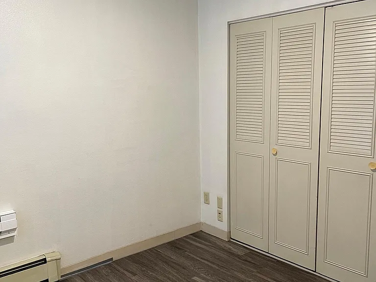 213 Iowa Ave #7 — Photo 5
