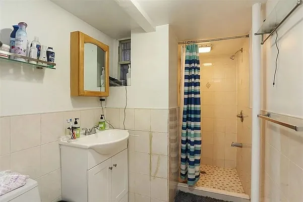 Rented by Corcoran | media 26