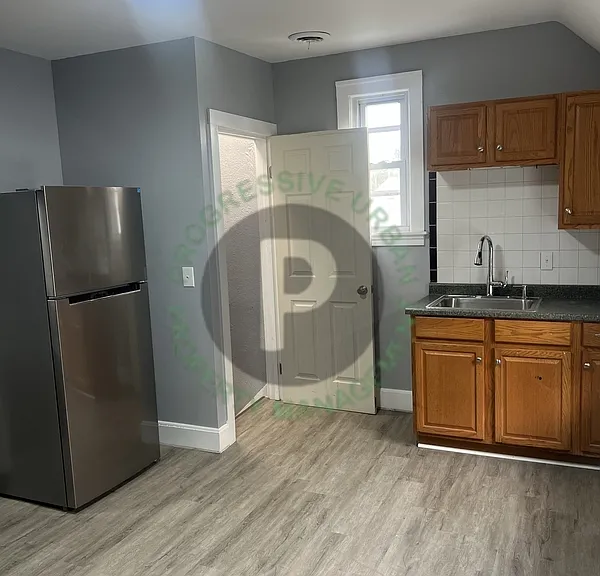 3586 W 47th St — Photo 8