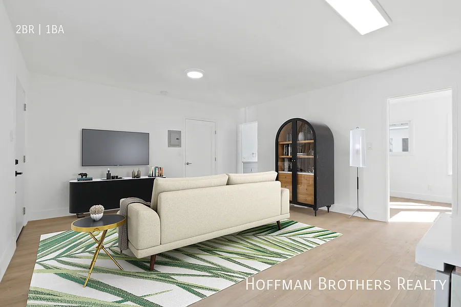 316 1/2 Columbia Ave Los Angeles, CA 90017 — Photo 3