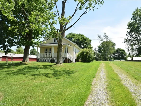 8753 Columbiana Canfield Rd, Canfield, OH 44406