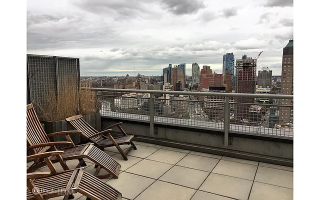 Rented by Douglas Elliman | media 29