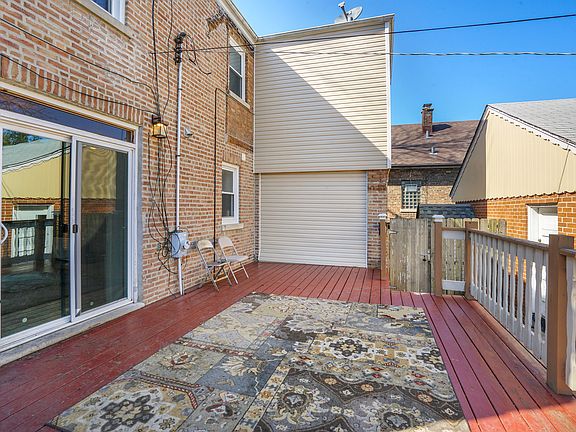 4th image of 8243 S Manistee Ave