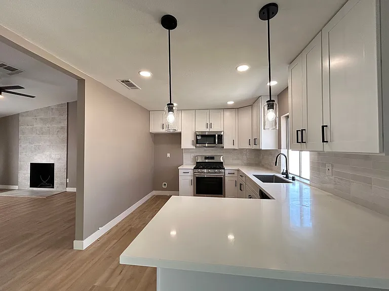 5682 E Monroe Ave — Photo 8