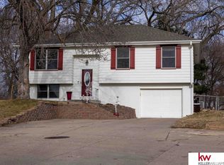 13006 Boyd Cir, Omaha, NE 68164