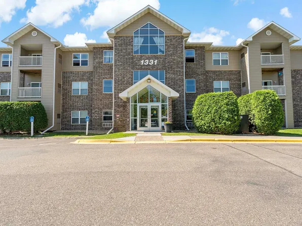 1331 Lake Dr APT A308, Chanhassen, MN 55317