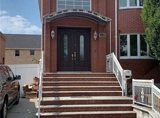 19205 48th Ave, Flushing, NY 11365