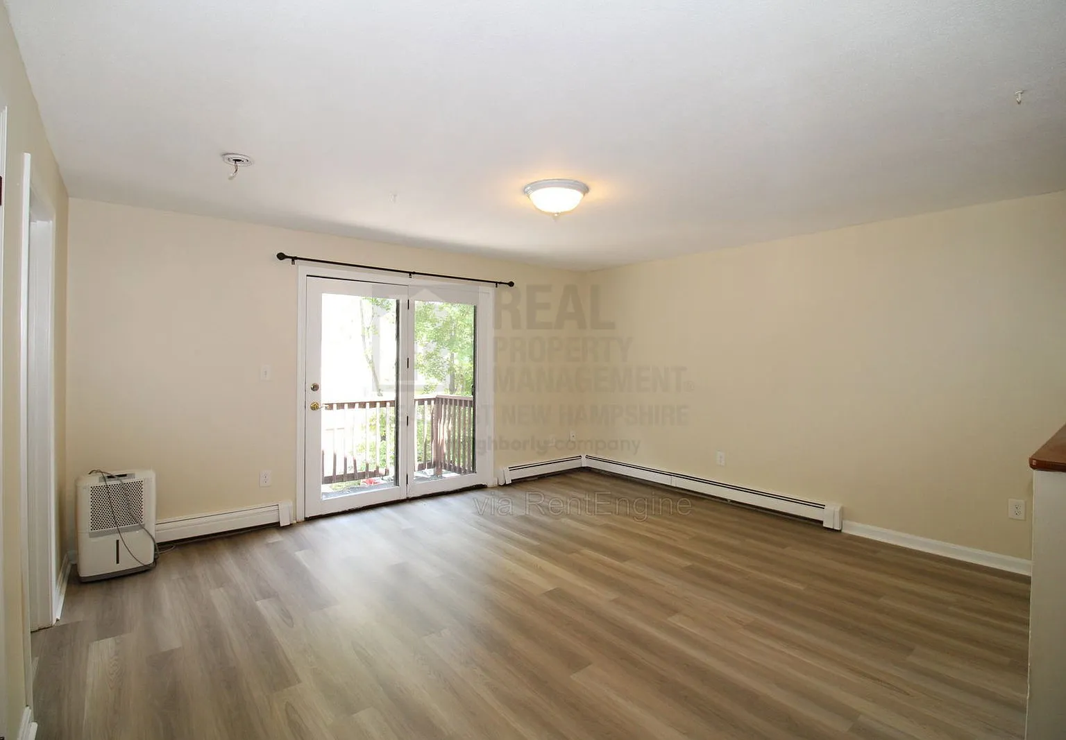 2 bed, 1.0 bath, $1,595 — Photo 2