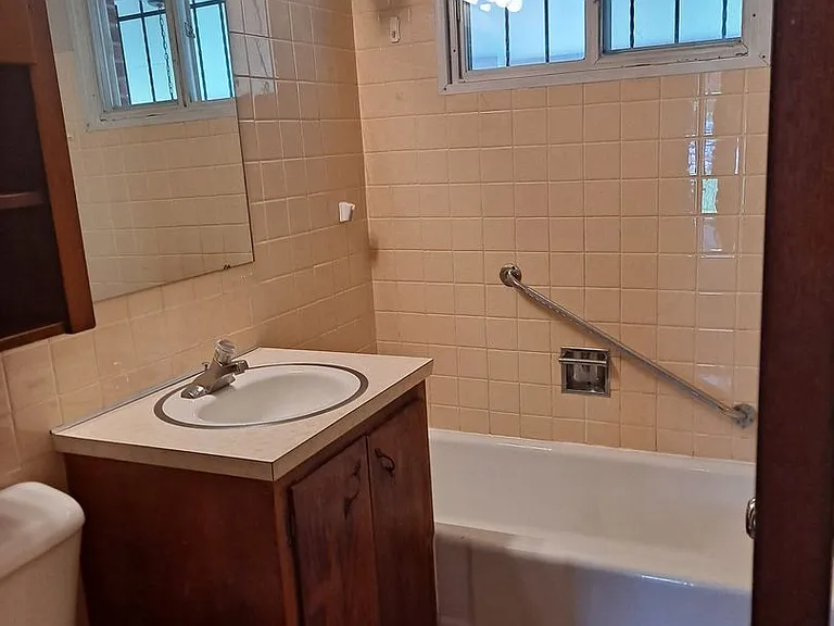 1626-1628 Hollywood Dr — Photo 17