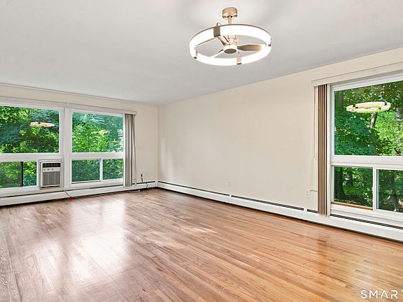 2nd image of 254 centerbrook Road #254