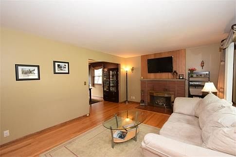 Neutral Decor