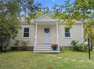 125 Main St, Ivoryton, CT 06442