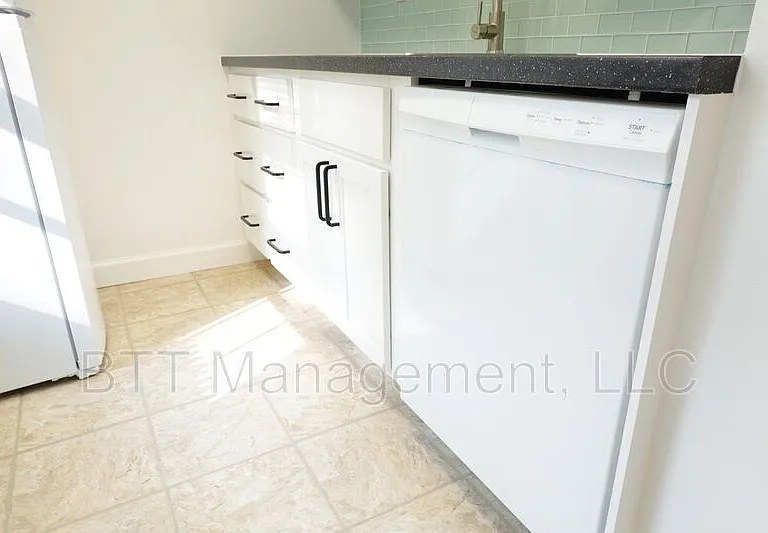 8311 Garland Ave #6 — Photo 35
