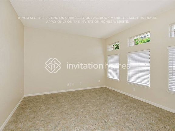 3rd image of 14074 Magnolia Glen Cir