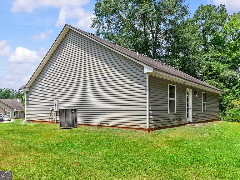 1091 Creek Point — Photo 21
