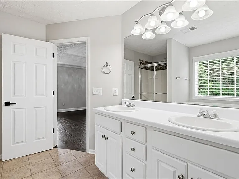 4408 Webb Meadows Dr — Photo 39