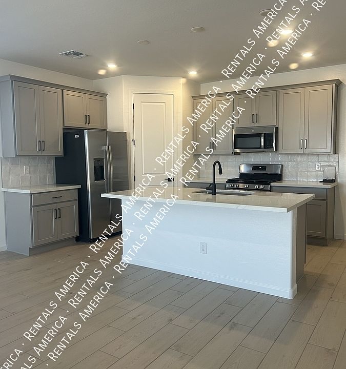 1st image of 5612 W Buist Ave